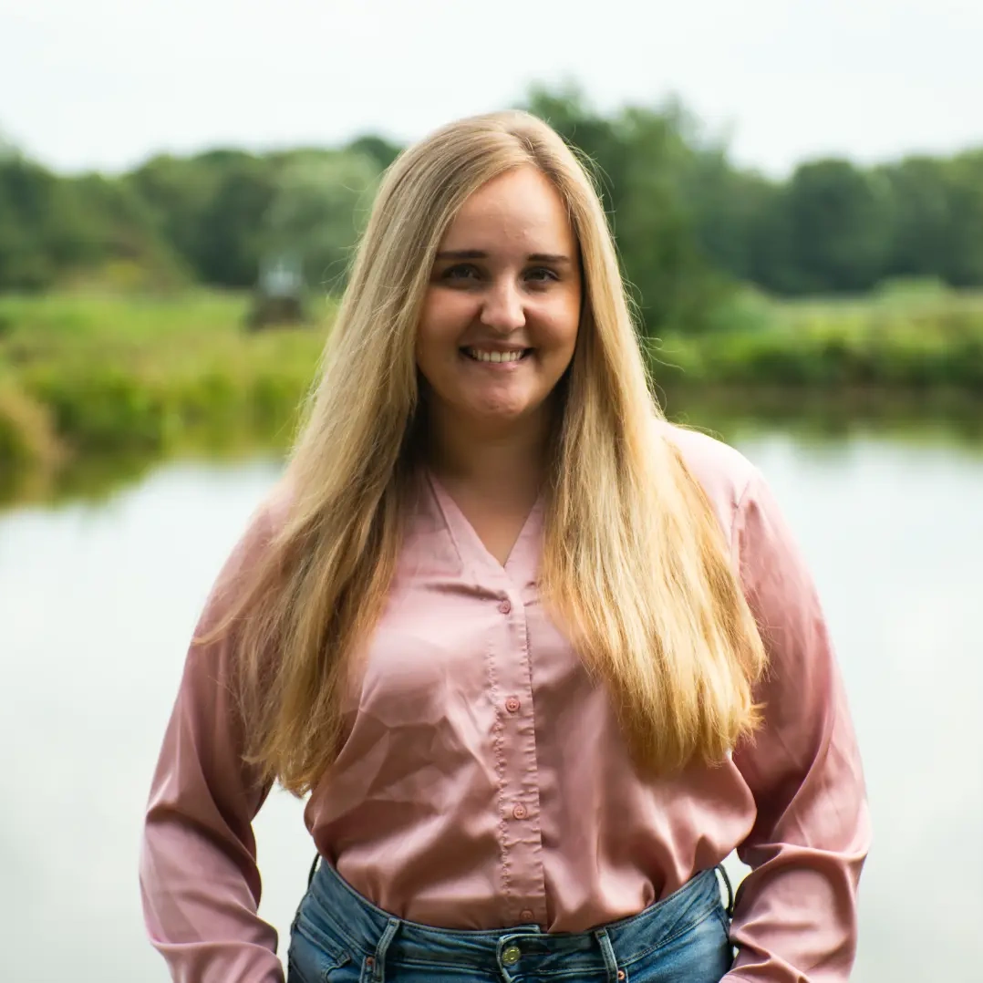 Portret van Lisa Rozilio, videograaf en editor bij Rozilio Media